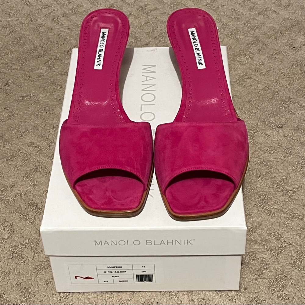 NIB Manolo Blahnik Araspemu Pink Suede Mules - Picture 3 of 6